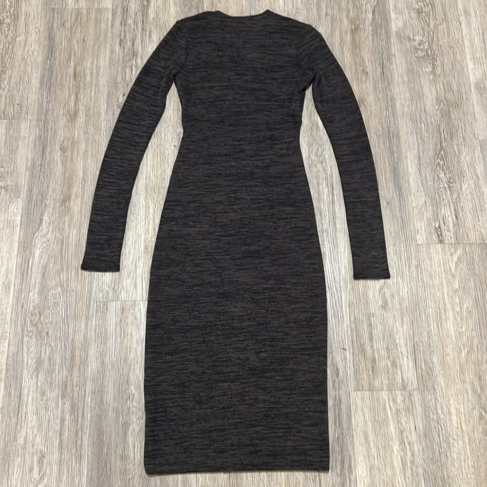 Aritzia Wilfred Free Abby Plunge V Neck Long Sleeve Midi Dress - Picture 9 of 16